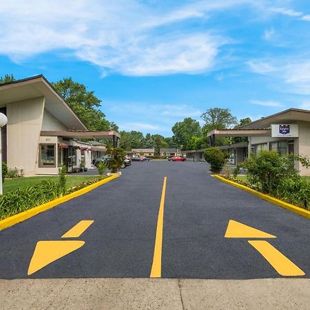Knights Inn Burlington Dış mekan fotoğraf